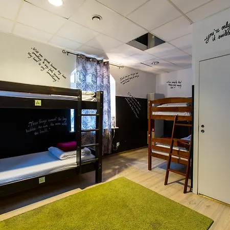 Хостел The Monk's Bunk Таллин