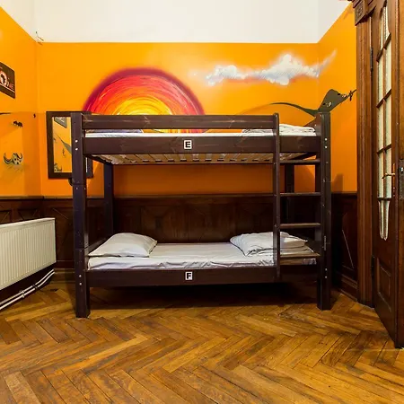 The Monk's Bunk Хостел Таллин