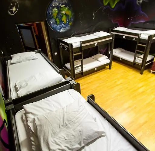 The Monk's Bunk * Reval