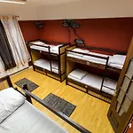 旅馆 The Monk's Bunk