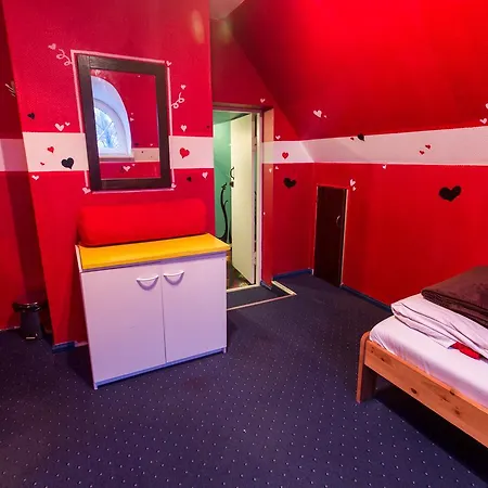 The Monk's Bunk * 塔林